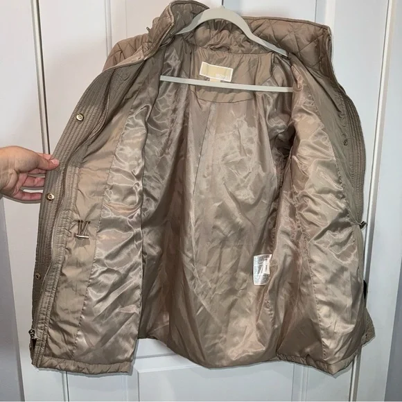 Michael Kors Women's Quilted Anorak Jacket Tan Hooded Zip Front Coat Size M - Picture 7 of 15